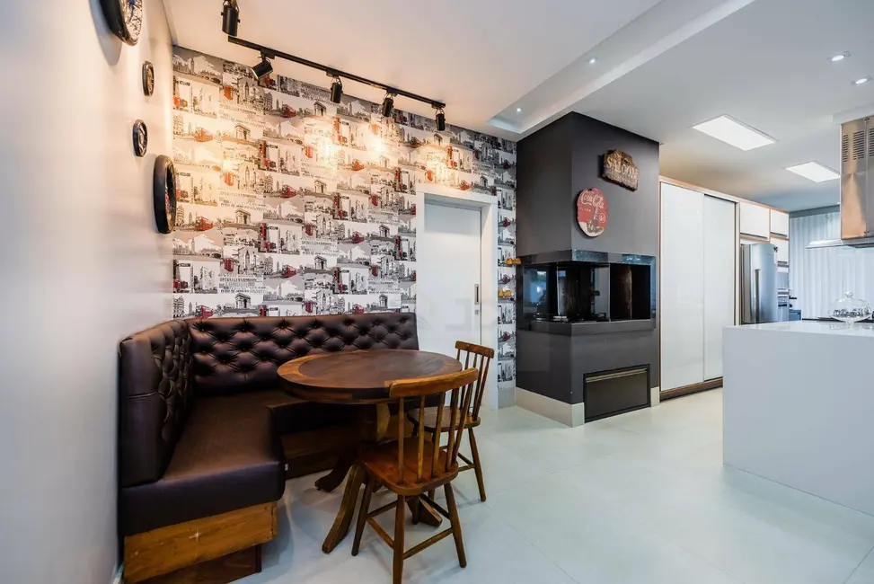 Casa de Condomínio com 3 quartos à venda, 365m2 em Itoupava Central, Blumenau - SC - imagem 4 Foto 4 de Casa de Condomínio com 3 quartos à venda, 365m2 em Itoupava Central, Blumenau - SC