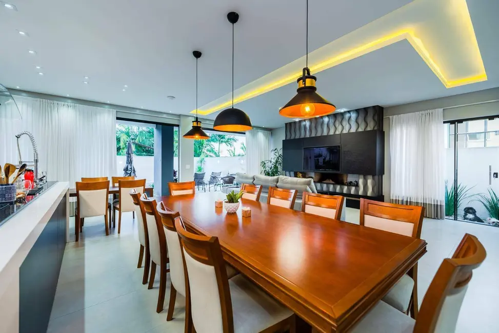 Casa de Condomínio com 3 quartos à venda, 365m2 em Itoupava Central, Blumenau - SC - imagem 1 Foto 1 de Casa de Condomínio com 3 quartos à venda, 365m2 em Itoupava Central, Blumenau - SC