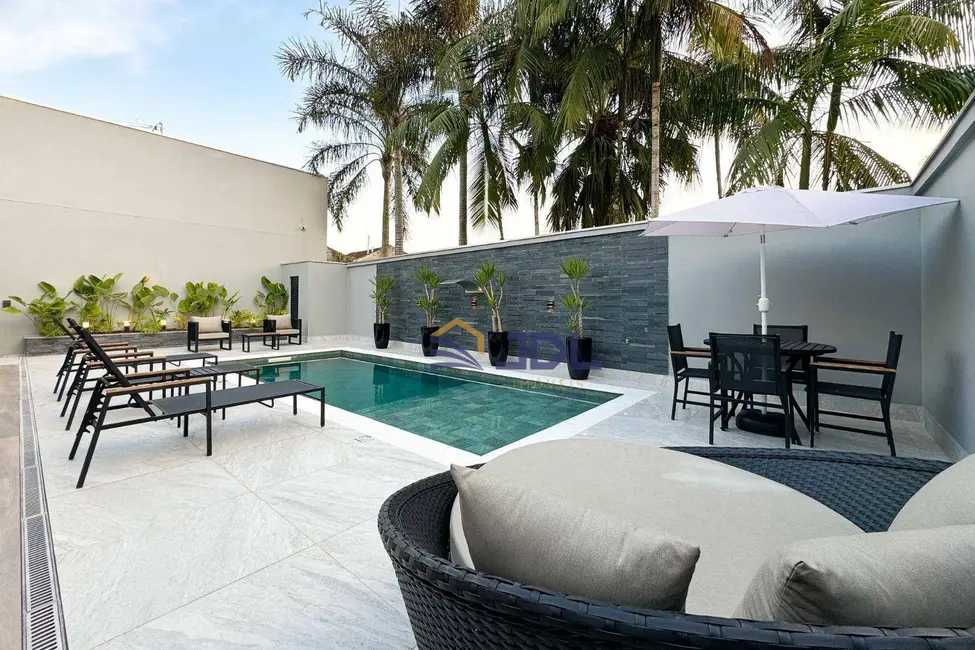 Casa com 3 quartos à venda, 420m2 em Água Verde, Blumenau - SC - imagem 3 Foto 3 de Casa com 3 quartos à venda, 420m2 em Água Verde, Blumenau - SC