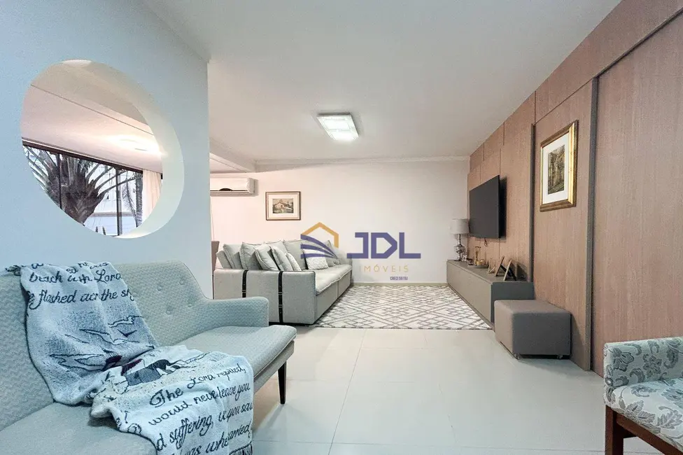 Apartamento com 3 quartos à venda, 262m2 em Jardim Blumenau, Blumenau - SC - imagem 7 Foto 7 de Apartamento com 3 quartos à venda, 262m2 em Jardim Blumenau, Blumenau - SC