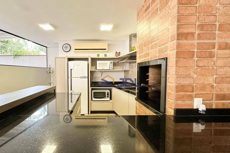 Cobertura com 2 quartos à venda, 210m2 em Velha, Blumenau - SC - imagem 3 Foto 3 de Cobertura com 2 quartos à venda, 210m2 em Velha, Blumenau - SC