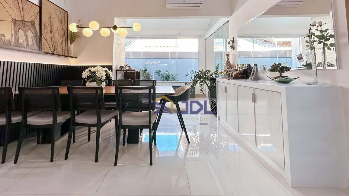Casa de Condomínio com 3 quartos à venda, 350m2 em Itoupava Central, Blumenau - SC - imagem 7 Foto 7 de Casa de Condomínio com 3 quartos à venda, 350m2 em Itoupava Central, Blumenau - SC
