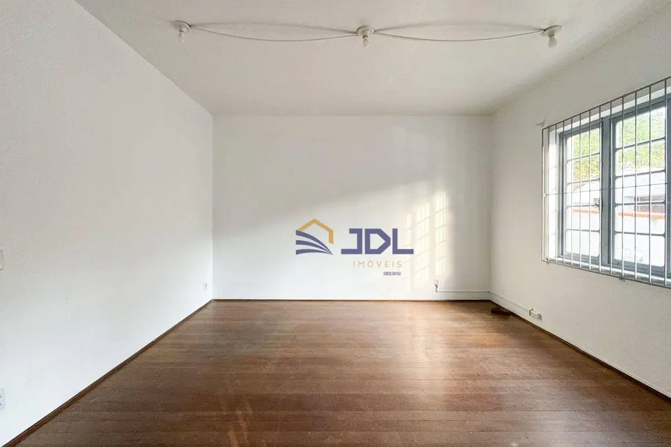 Casa com 5 quartos à venda, 520m2 em Bom Retiro, Blumenau - SC - imagem 2 Foto 2 de Casa com 5 quartos à venda, 520m2 em Bom Retiro, Blumenau - SC