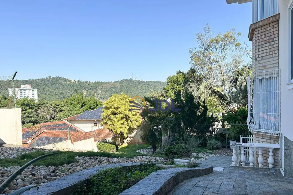 Casa com 3 quartos à venda, 1194m2 em Itoupava Norte, Blumenau - SC - imagem 8 Foto 8 de Casa com 3 quartos à venda, 1194m2 em Itoupava Norte, Blumenau - SC