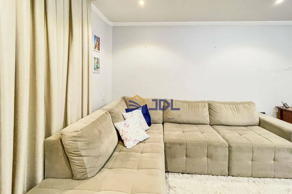 Casa com 3 quartos à venda, 165m2 em Água Verde, Blumenau - SC - imagem 6 Foto 6 de Casa com 3 quartos à venda, 165m2 em Água Verde, Blumenau - SC