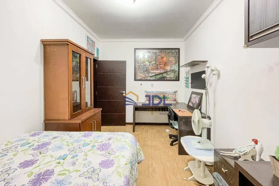 Casa com 3 quartos à venda, 165m2 em Água Verde, Blumenau - SC - imagem 8 Foto 8 de Casa com 3 quartos à venda, 165m2 em Água Verde, Blumenau - SC