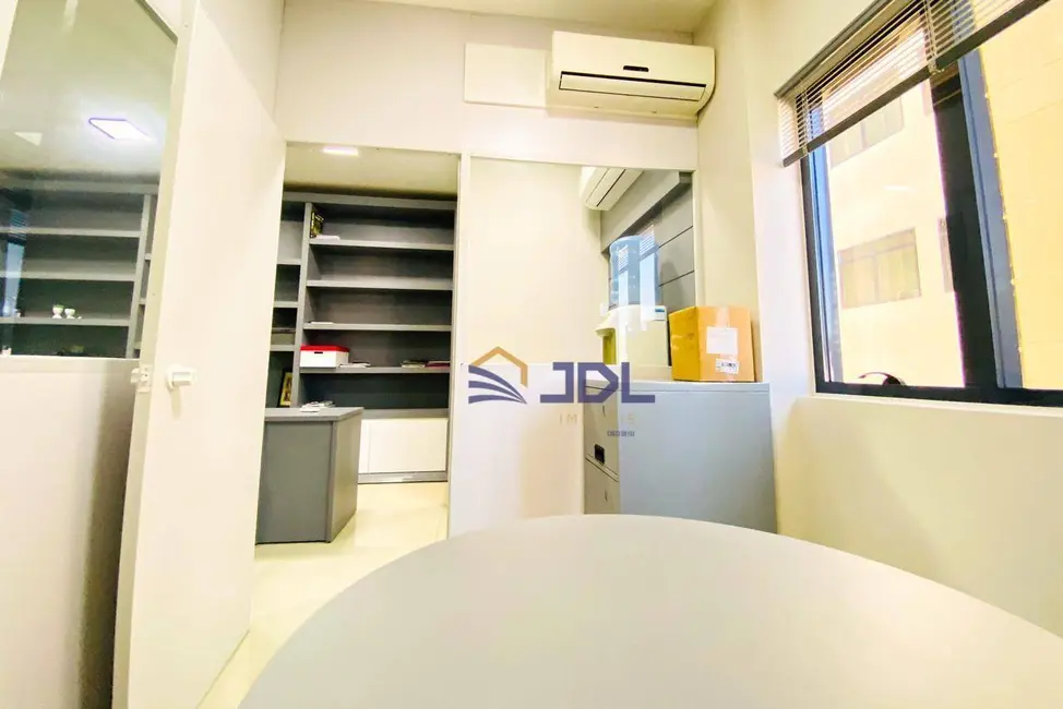 Sala Comercial à venda, 55m2 em Blumenau - SC - imagem 3 Foto 3 de Sala Comercial à venda, 55m2 em Blumenau - SC