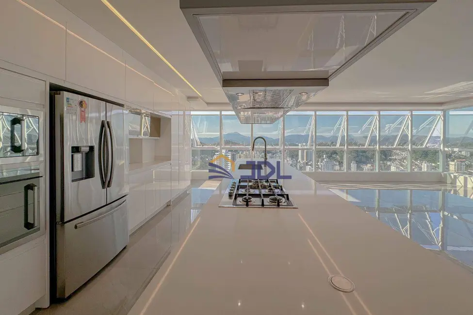 Cobertura com 3 quartos à venda, 386m2 em Vila Nova, Blumenau - SC - imagem 7 Foto 7 de Cobertura com 3 quartos à venda, 386m2 em Vila Nova, Blumenau - SC
