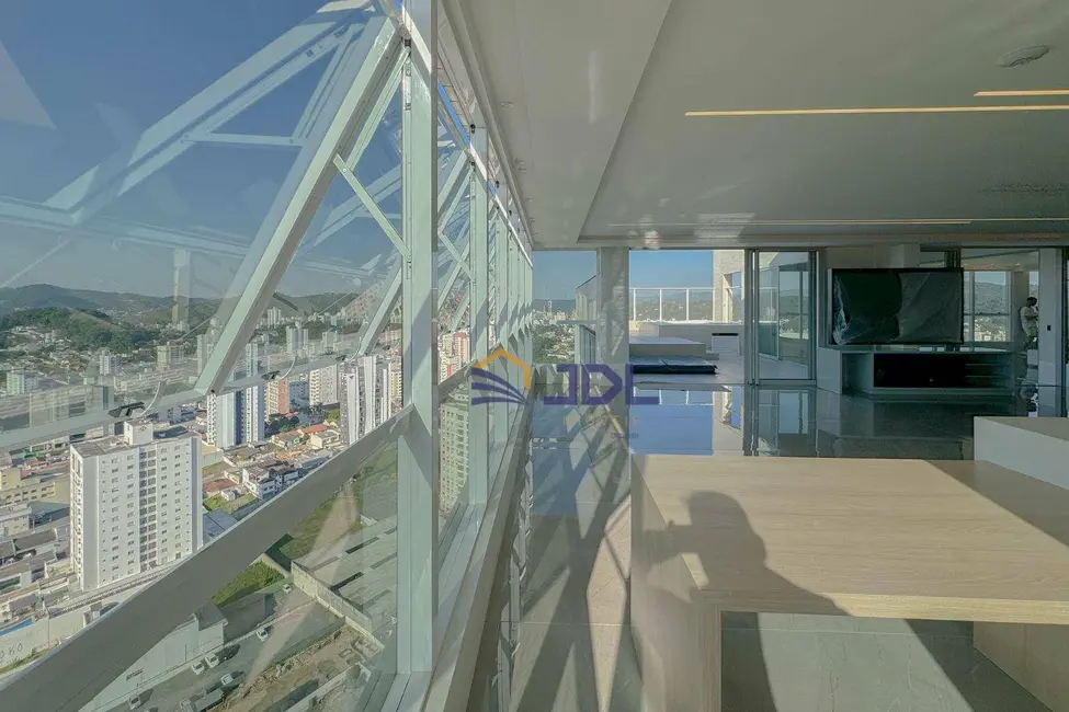 Cobertura com 3 quartos à venda, 386m2 em Vila Nova, Blumenau - SC - imagem 5 Foto 5 de Cobertura com 3 quartos à venda, 386m2 em Vila Nova, Blumenau - SC