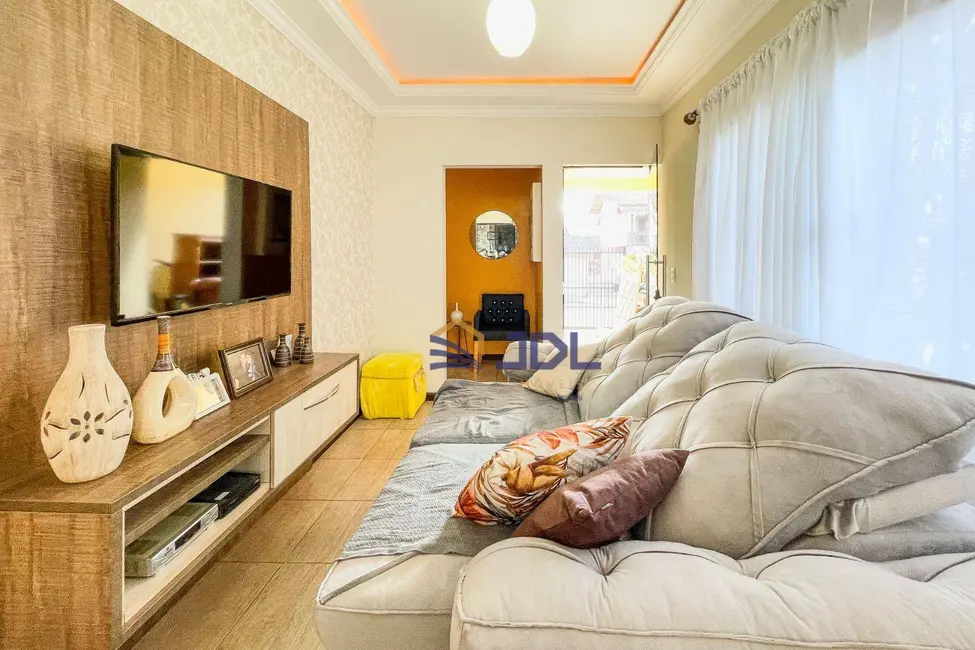 Casa com 3 quartos à venda, 356m2 em Passo Manso, Blumenau - SC - imagem 5 Foto 5 de Casa com 3 quartos à venda, 356m2 em Passo Manso, Blumenau - SC