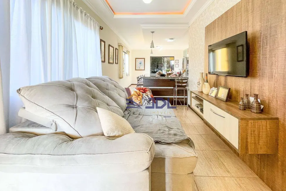 Casa com 3 quartos à venda, 356m2 em Passo Manso, Blumenau - SC - imagem 6 Foto 6 de Casa com 3 quartos à venda, 356m2 em Passo Manso, Blumenau - SC