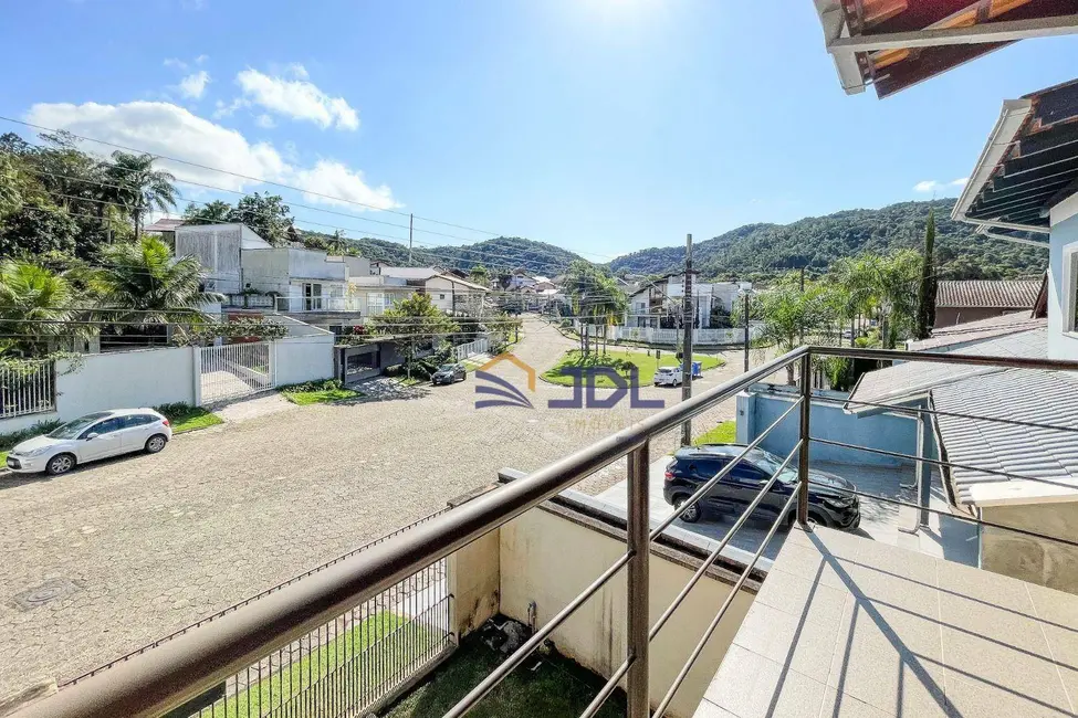 Casa com 3 quartos à venda, 360m2 em Vorstadt, Blumenau - SC - imagem 5 Foto 5 de Casa com 3 quartos à venda, 360m2 em Vorstadt, Blumenau - SC