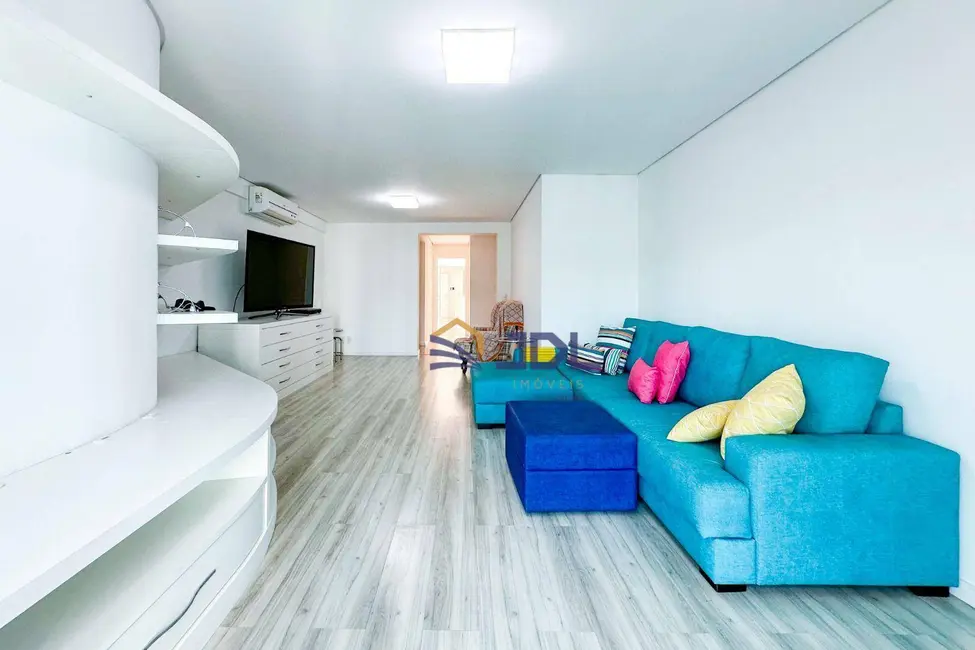 Apartamento com 4 quartos à venda, 225m2 em Ponta Aguda, Blumenau - SC - imagem 6 Foto 6 de Apartamento com 4 quartos à venda, 225m2 em Ponta Aguda, Blumenau - SC