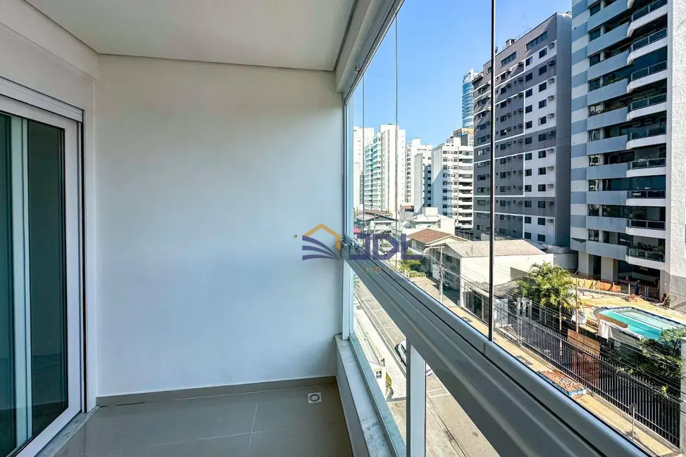 Apartamento com 4 quartos à venda, 225m2 em Ponta Aguda, Blumenau - SC - imagem 4 Foto 4 de Apartamento com 4 quartos à venda, 225m2 em Ponta Aguda, Blumenau - SC