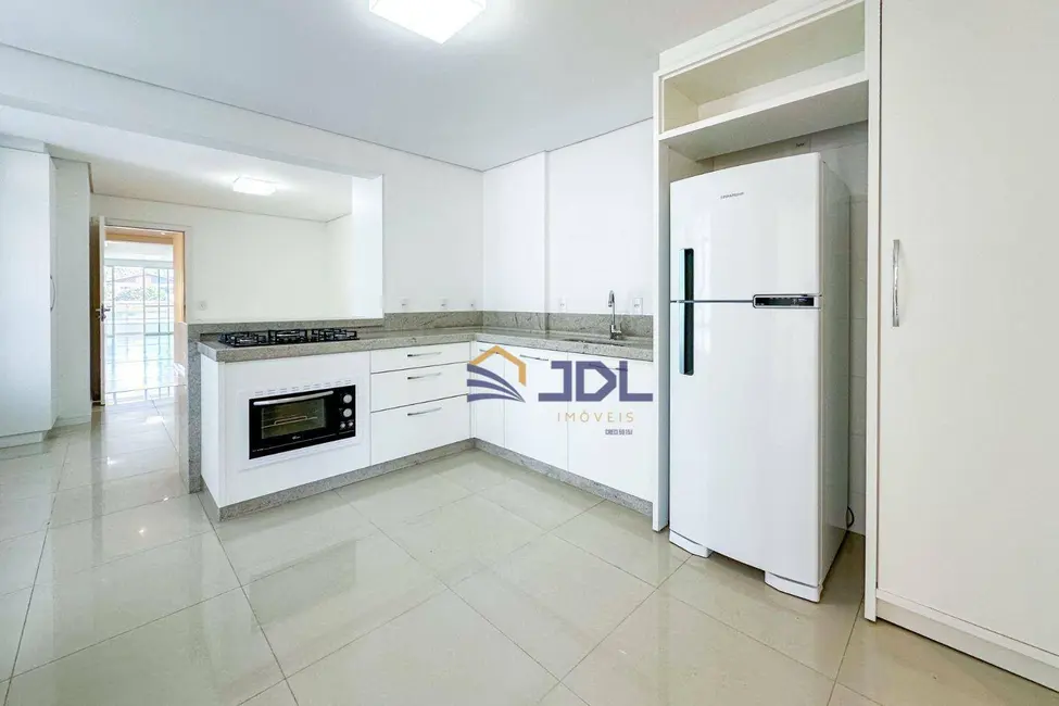 Apartamento com 4 quartos à venda, 225m2 em Ponta Aguda, Blumenau - SC - imagem 6 Foto 6 de Apartamento com 4 quartos à venda, 225m2 em Ponta Aguda, Blumenau - SC