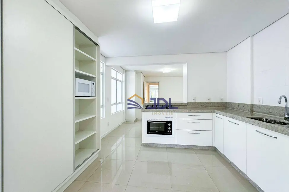 Apartamento com 4 quartos à venda, 225m2 em Ponta Aguda, Blumenau - SC - imagem 5 Foto 5 de Apartamento com 4 quartos à venda, 225m2 em Ponta Aguda, Blumenau - SC