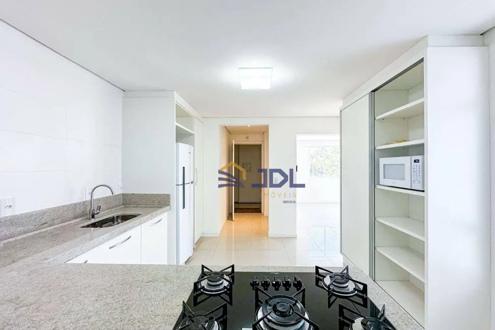 Apartamento com 4 quartos à venda, 225m2 em Ponta Aguda, Blumenau - SC - imagem 7 Foto 7 de Apartamento com 4 quartos à venda, 225m2 em Ponta Aguda, Blumenau - SC