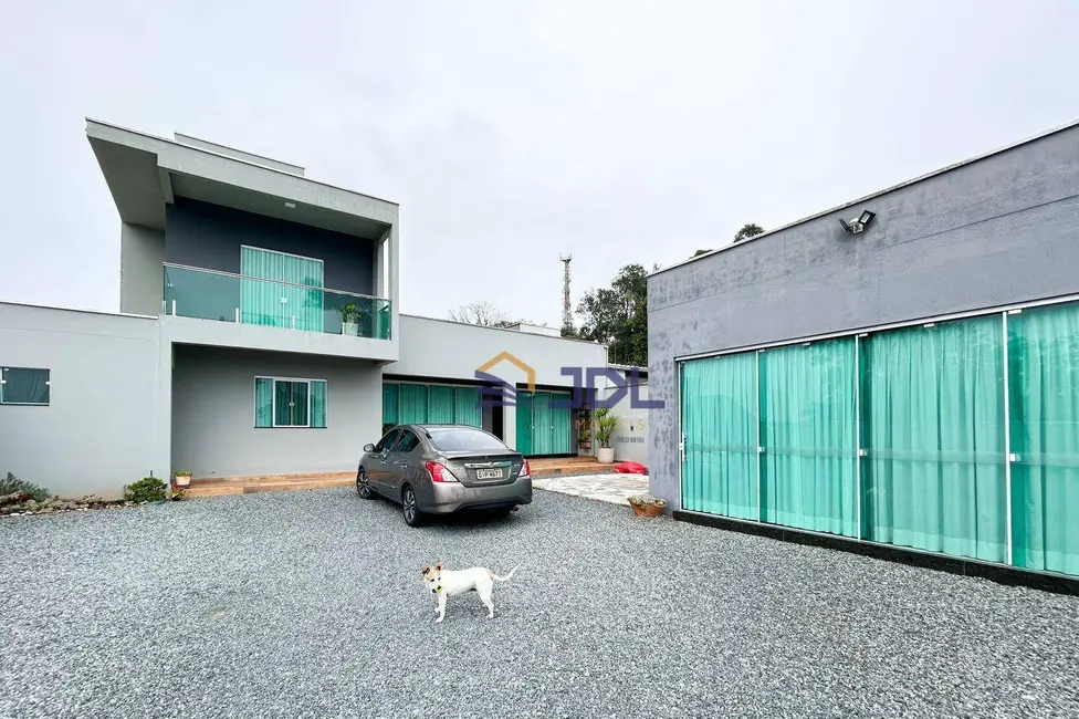 Casa com 3 quartos à venda, 594m2 em Ponta Aguda, Blumenau - SC - imagem 3 Foto 3 de Casa com 3 quartos à venda, 594m2 em Ponta Aguda, Blumenau - SC