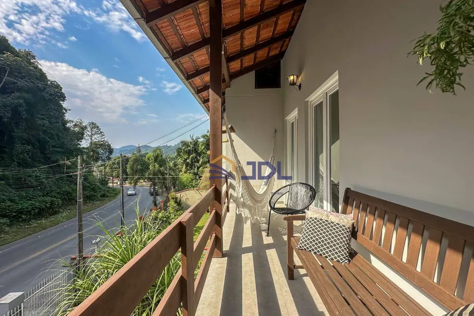 Casa com 3 quartos à venda, 261m2 em Victor Konder, Blumenau - SC - imagem 6 Foto 6 de Casa com 3 quartos à venda, 261m2 em Victor Konder, Blumenau - SC