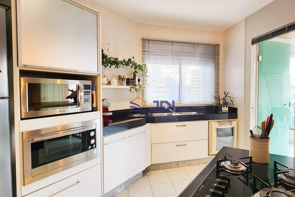 Apartamento com 2 quartos à venda, 243m2 em Victor Konder, Blumenau - SC - imagem 7 Foto 7 de Apartamento com 2 quartos à venda, 243m2 em Victor Konder, Blumenau - SC