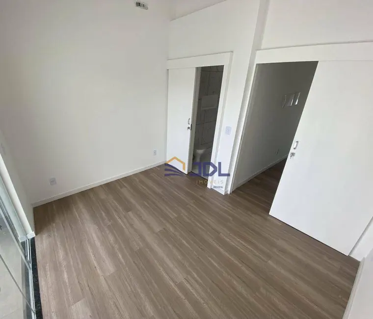 Sobrado com 2 quartos à venda, 89m2 em Velha Central, Blumenau - SC - imagem 7 Foto 7 de Sobrado com 2 quartos à venda, 89m2 em Velha Central, Blumenau - SC