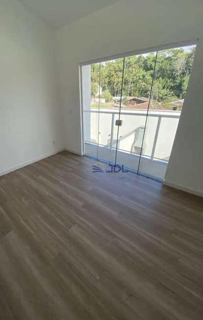 Sobrado com 2 quartos à venda, 89m2 em Velha Central, Blumenau - SC - imagem 5 Foto 5 de Sobrado com 2 quartos à venda, 89m2 em Velha Central, Blumenau - SC