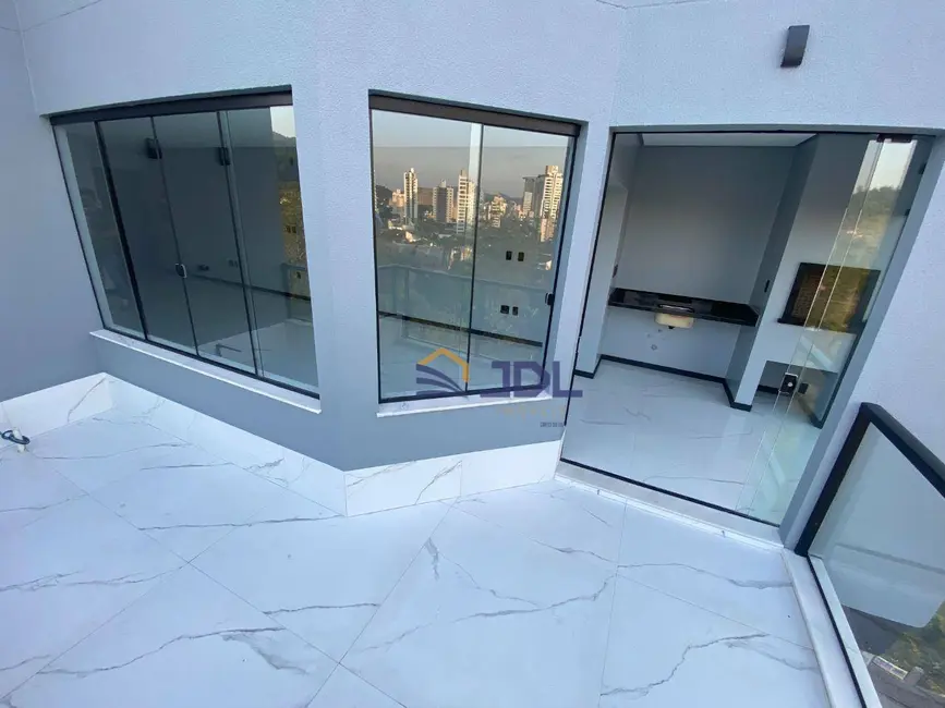 Cobertura com 3 quartos à venda, 252m2 em Velha, Blumenau - SC - imagem 6 Foto 6 de Cobertura com 3 quartos à venda, 252m2 em Velha, Blumenau - SC