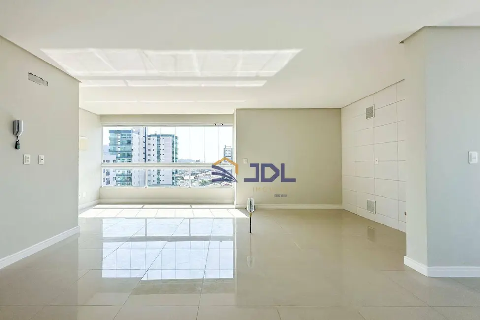 Foto 4 de Cobertura com 3 quartos à venda, 186m2 em Gravatá, Navegantes - SC