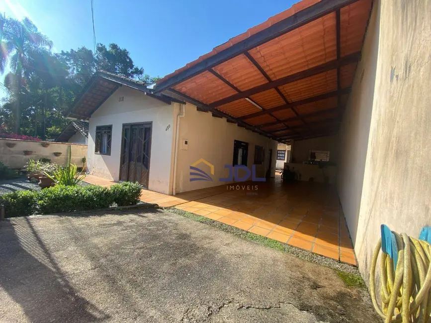 Foto 1 de Casa com 3 quartos à venda, 317m2 em Velha, Blumenau - SC