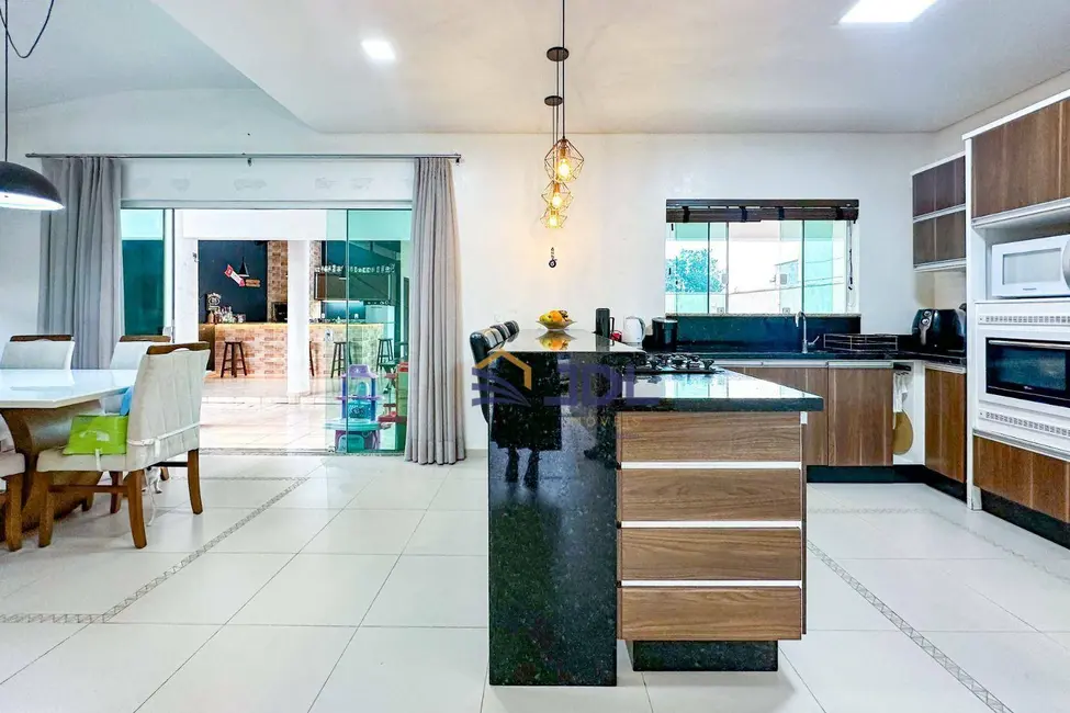 Casa com 3 quartos à venda, 570m2 em Passo Manso, Blumenau - SC - imagem 5 Foto 5 de Casa com 3 quartos à venda, 570m2 em Passo Manso, Blumenau - SC