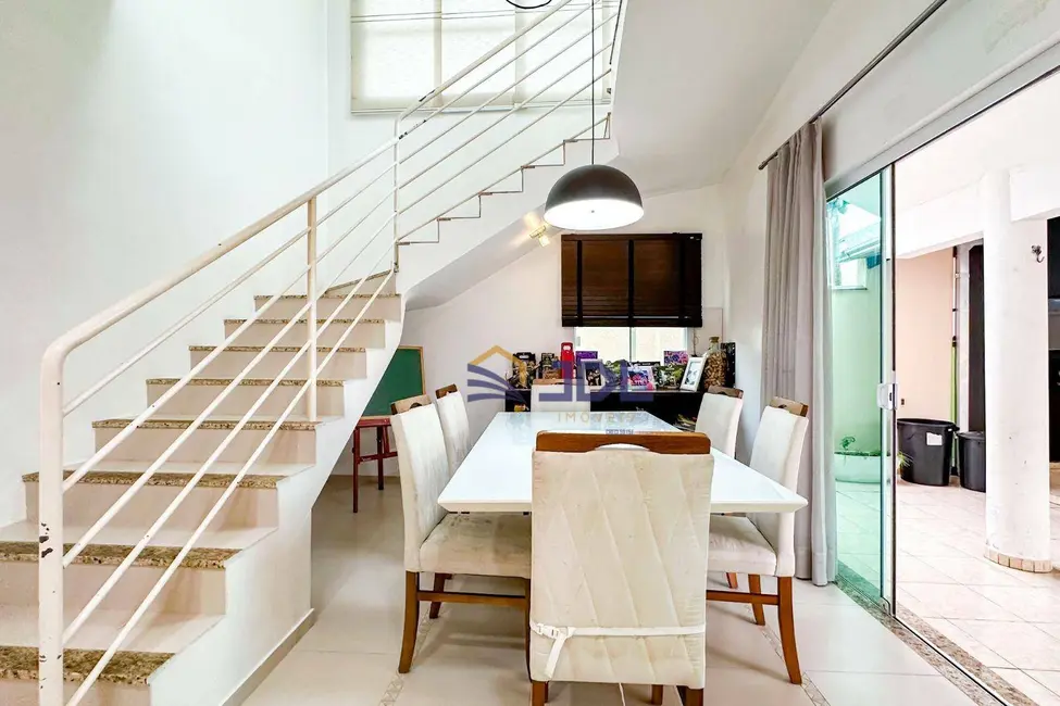 Casa com 3 quartos à venda, 570m2 em Passo Manso, Blumenau - SC - imagem 4 Foto 4 de Casa com 3 quartos à venda, 570m2 em Passo Manso, Blumenau - SC