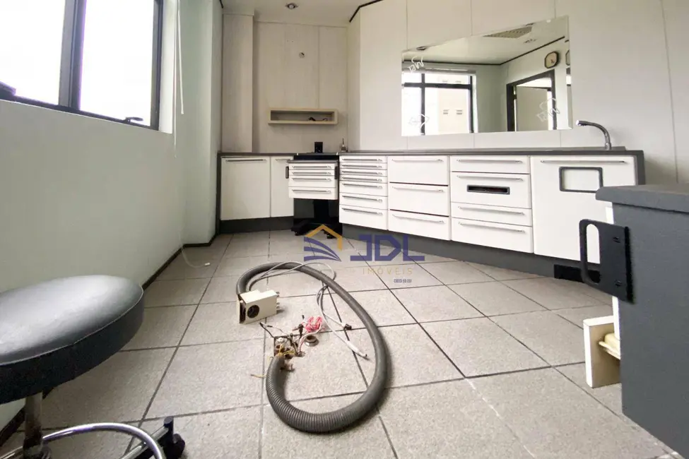 Sala Comercial à venda, 84m2 em Blumenau - SC - imagem 6 Foto 6 de Sala Comercial à venda, 84m2 em Blumenau - SC
