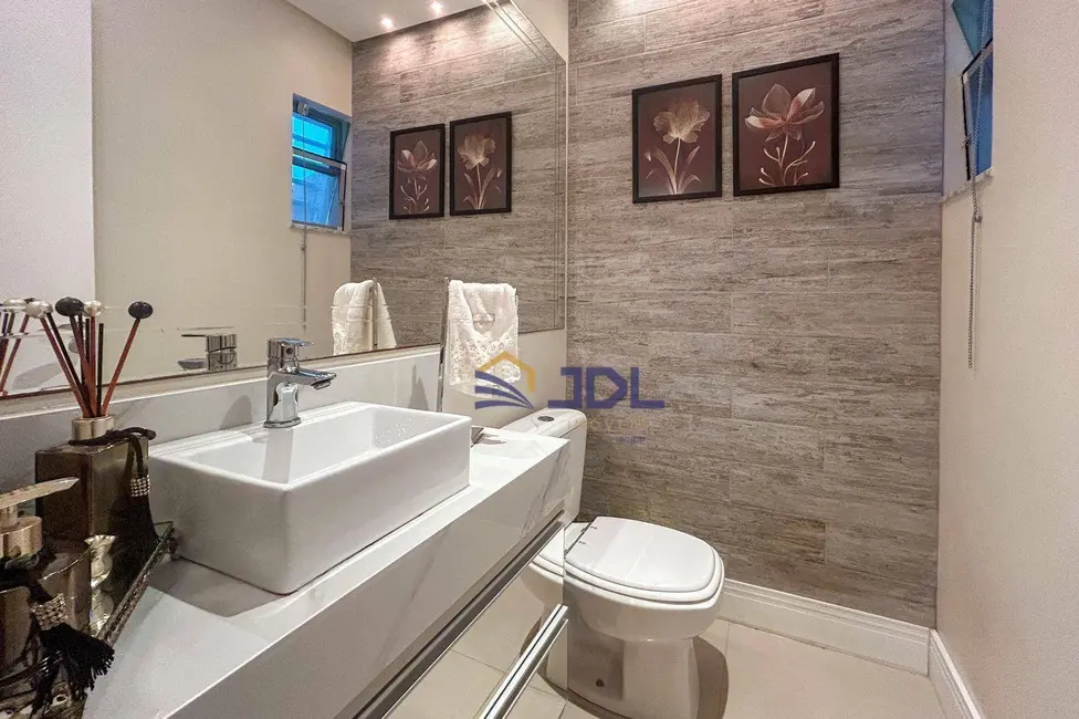 Casa com 3 quartos à venda, 436m2 em Velha, Blumenau - SC - imagem 5 Foto 5 de Casa com 3 quartos à venda, 436m2 em Velha, Blumenau - SC