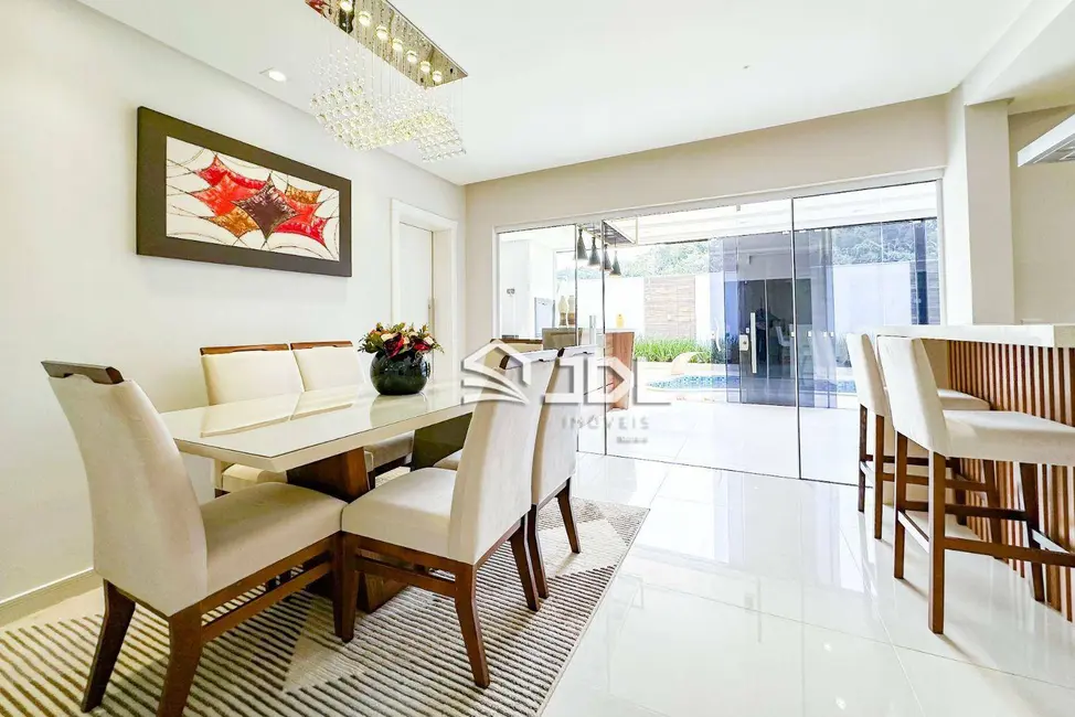 Casa de Condomínio com 3 quartos à venda, 347m2 em Itoupava Central, Blumenau - SC - imagem 9 Foto 9 de Casa de Condomínio com 3 quartos à venda, 347m2 em Itoupava Central, Blumenau - SC