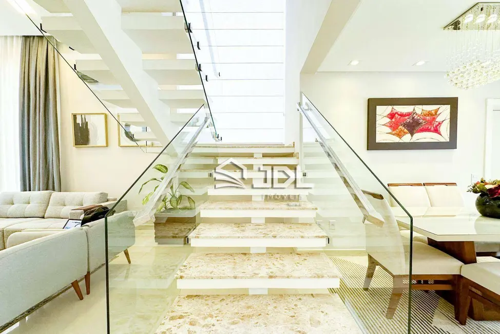 Casa de Condomínio com 3 quartos à venda, 347m2 em Itoupava Central, Blumenau - SC - imagem 7 Foto 7 de Casa de Condomínio com 3 quartos à venda, 347m2 em Itoupava Central, Blumenau - SC