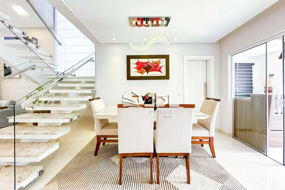 Casa de Condomínio com 3 quartos à venda, 347m2 em Itoupava Central, Blumenau - SC - imagem 8 Foto 8 de Casa de Condomínio com 3 quartos à venda, 347m2 em Itoupava Central, Blumenau - SC