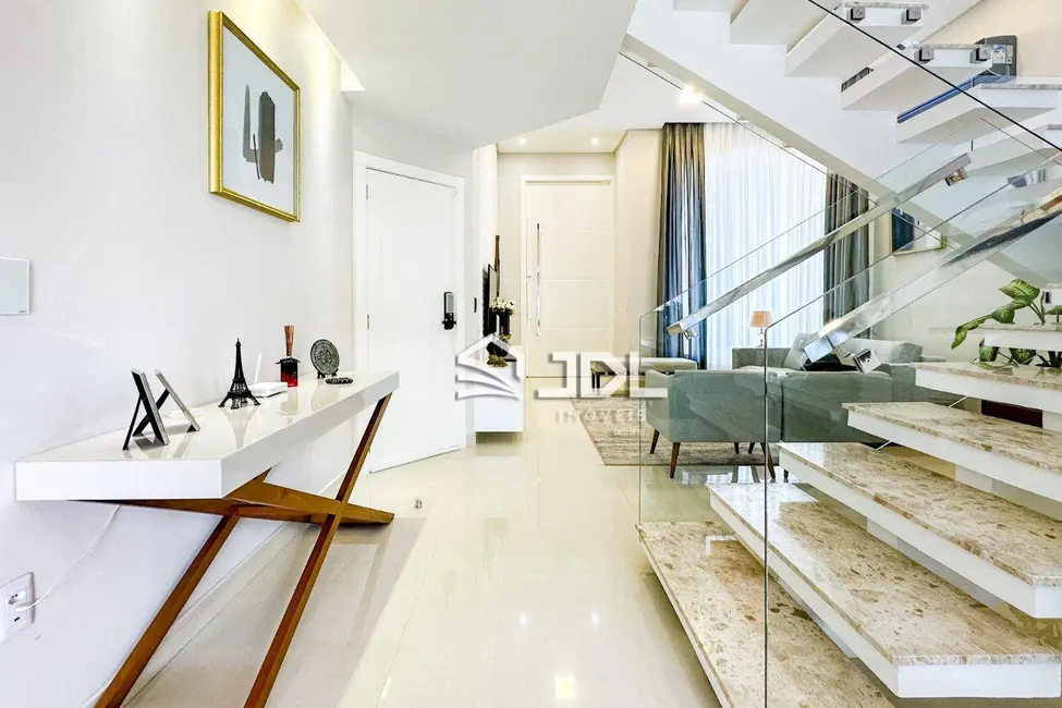 Casa de Condomínio com 3 quartos à venda, 347m2 em Itoupava Central, Blumenau - SC - imagem 6 Foto 6 de Casa de Condomínio com 3 quartos à venda, 347m2 em Itoupava Central, Blumenau - SC