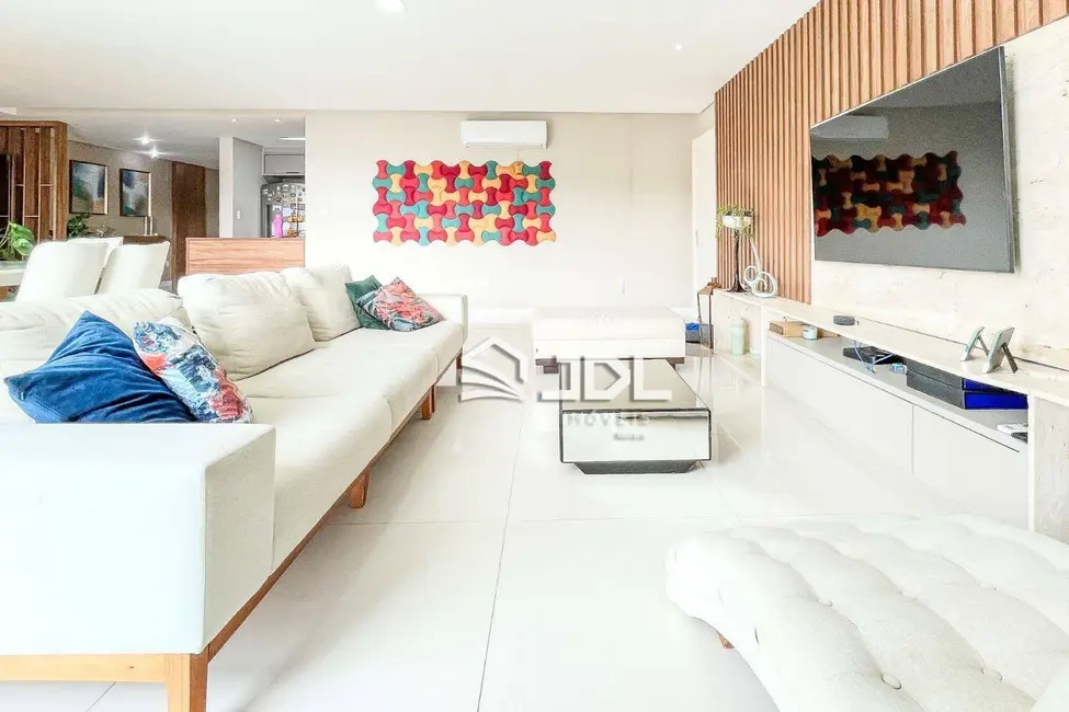 Apartamento com 3 quartos à venda, 235m2 em Vorstadt, Blumenau - SC - imagem 4 Foto 4 de Apartamento com 3 quartos à venda, 235m2 em Vorstadt, Blumenau - SC