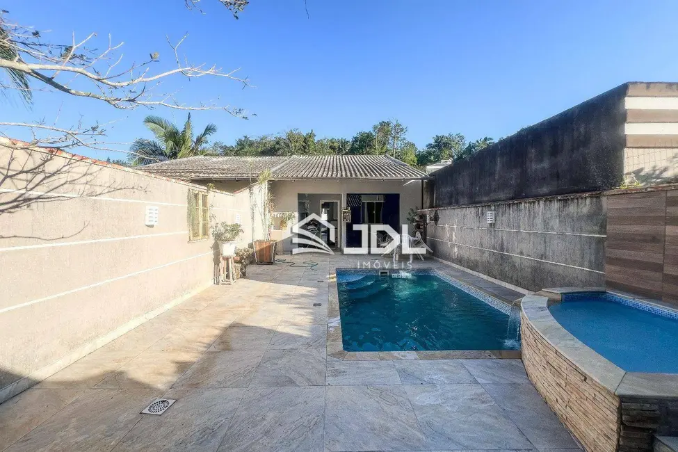 Casa com 2 quartos à venda, 300m2 em Água Verde, Blumenau - SC - imagem 2 Foto 2 de Casa com 2 quartos à venda, 300m2 em Água Verde, Blumenau - SC