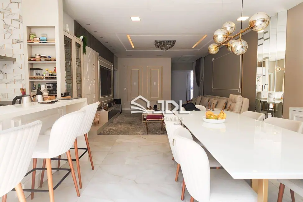 Foto 2 de Casa com 3 quartos à venda, 369m2 em Velha, Blumenau - SC