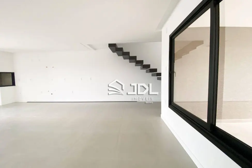 Casa com 3 quartos à venda, 223m2 em Velha, Blumenau - SC - imagem 7 Foto 7 de Casa com 3 quartos à venda, 223m2 em Velha, Blumenau - SC