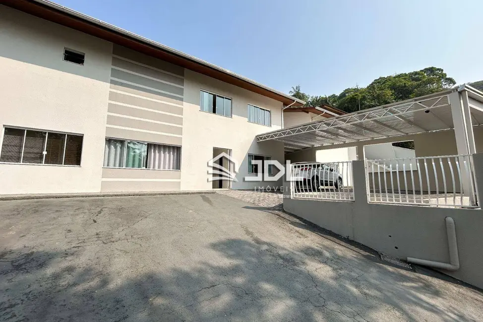 Casa com 3 quartos à venda, 500m2 em Ponta Aguda, Blumenau - SC - imagem 2 Foto 2 de Casa com 3 quartos à venda, 500m2 em Ponta Aguda, Blumenau - SC