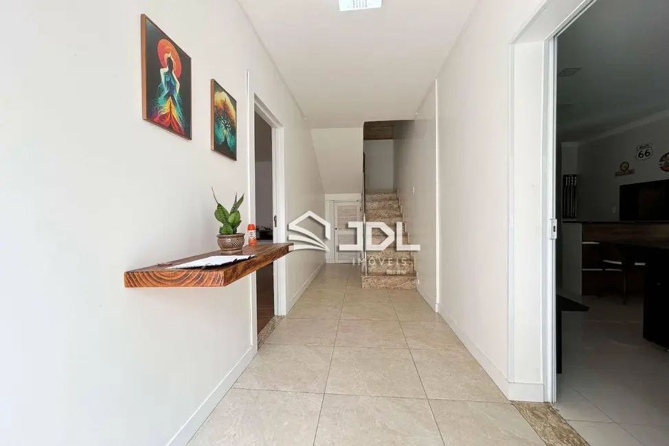 Casa com 3 quartos à venda, 500m2 em Ponta Aguda, Blumenau - SC - imagem 4 Foto 4 de Casa com 3 quartos à venda, 500m2 em Ponta Aguda, Blumenau - SC