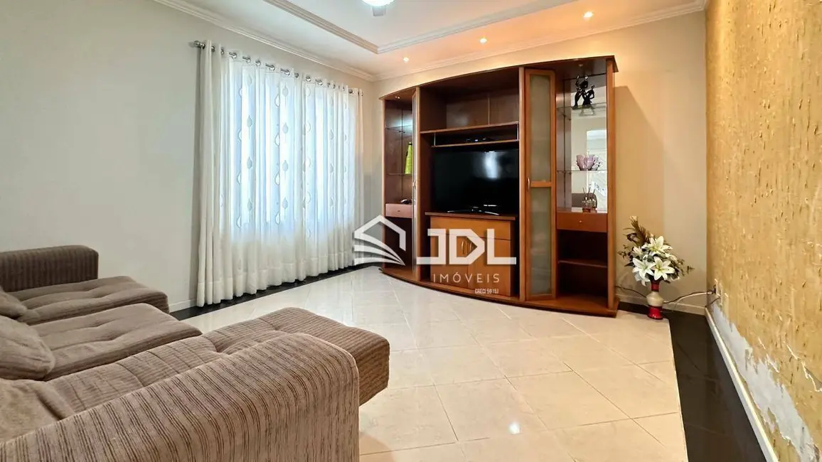 Casa com 4 quartos à venda, 393m2 em Velha Central, Blumenau - SC - imagem 9 Foto 9 de Casa com 4 quartos à venda, 393m2 em Velha Central, Blumenau - SC