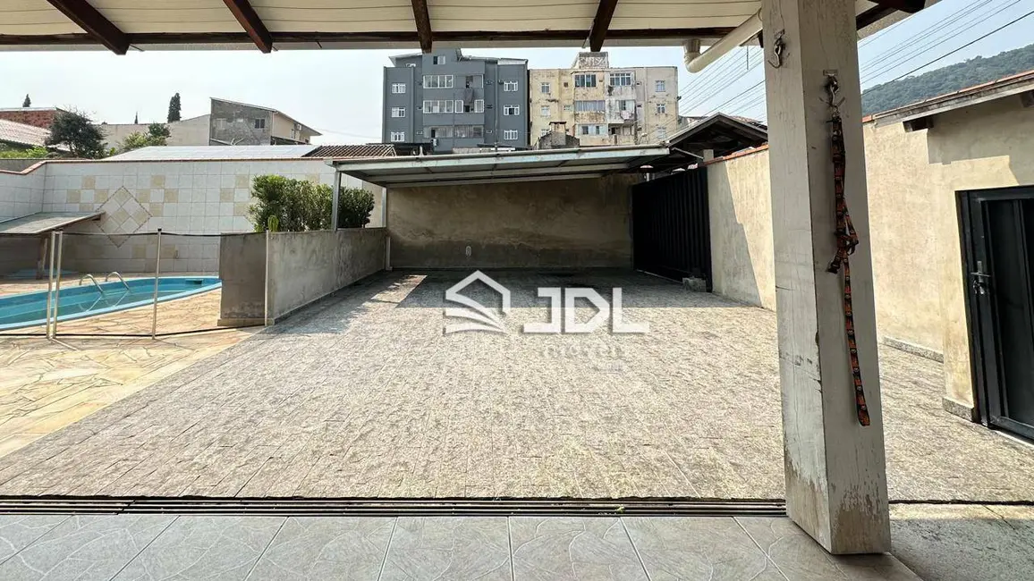 Casa com 4 quartos à venda, 393m2 em Velha Central, Blumenau - SC - imagem 4 Foto 4 de Casa com 4 quartos à venda, 393m2 em Velha Central, Blumenau - SC