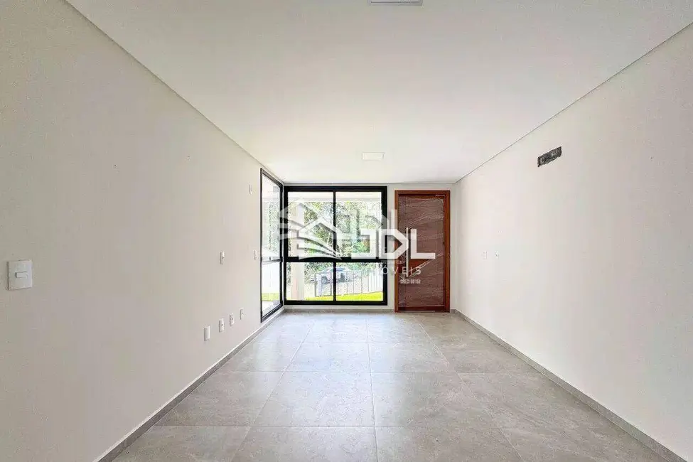 Foto 2 de Casa com 3 quartos à venda, 441m2 em Ponta Aguda, Blumenau - SC