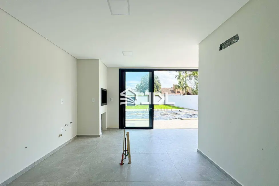 Casa com 3 quartos à venda, 441m2 em Ponta Aguda, Blumenau - SC - imagem 8 Foto 8 de Casa com 3 quartos à venda, 441m2 em Ponta Aguda, Blumenau - SC
