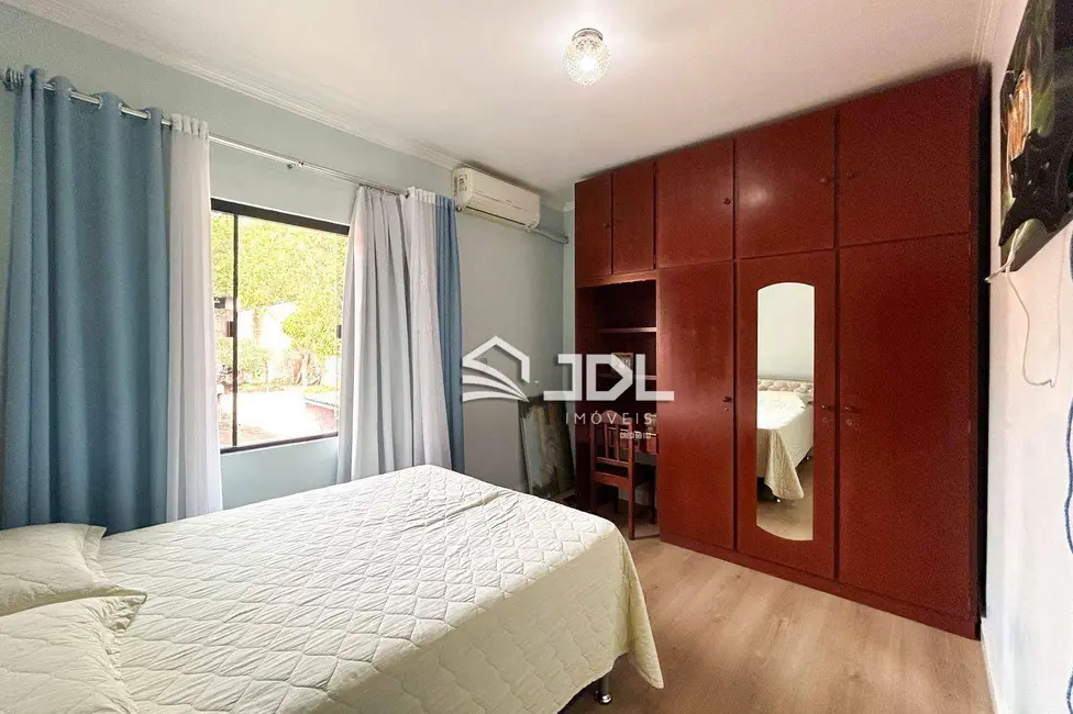 Casa com 4 quartos à venda, 322m2 em Itoupava Central, Blumenau - SC - imagem 7 Foto 7 de Casa com 4 quartos à venda, 322m2 em Itoupava Central, Blumenau - SC