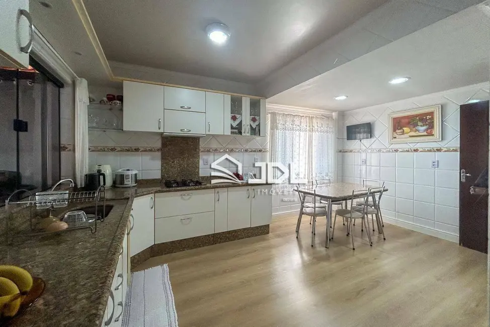Casa com 4 quartos à venda, 322m2 em Itoupava Central, Blumenau - SC - imagem 6 Foto 6 de Casa com 4 quartos à venda, 322m2 em Itoupava Central, Blumenau - SC