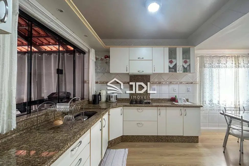 Casa com 4 quartos à venda, 322m2 em Itoupava Central, Blumenau - SC - imagem 5 Foto 5 de Casa com 4 quartos à venda, 322m2 em Itoupava Central, Blumenau - SC